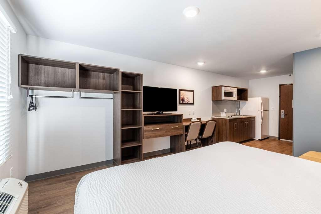 Extended Stay America Select Suites - Indianapolis - West 에이본 객실 사진